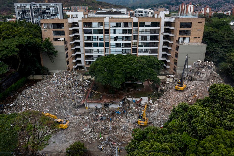 reconstrucción tras el terremoto en Colombia